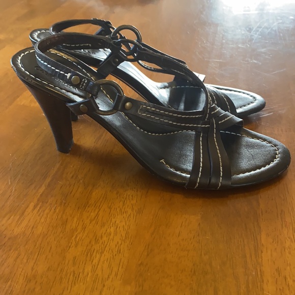 COLE HAAN Sz 8 1/2  Heel Sandals Brown EUC - Picture 2 of 10